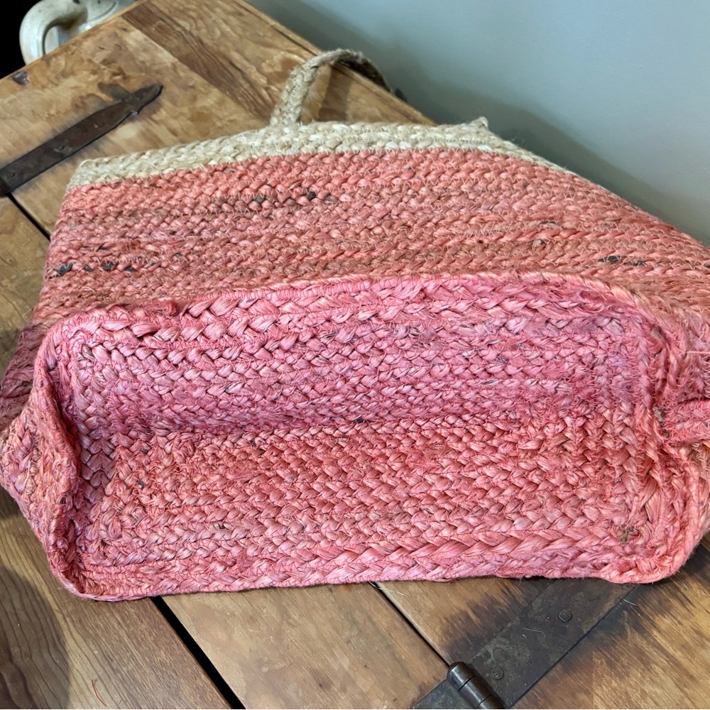Stylish Woven Tote Bag - Picture 2 of 6